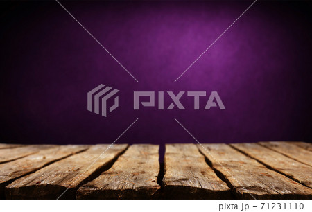 Empty wooden table 71231110