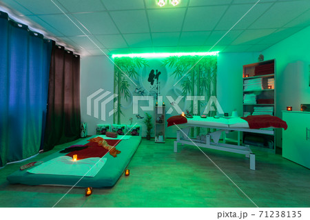 The establishment in a spa and massage parlor The establishment in a spa and massage parlor 71238135