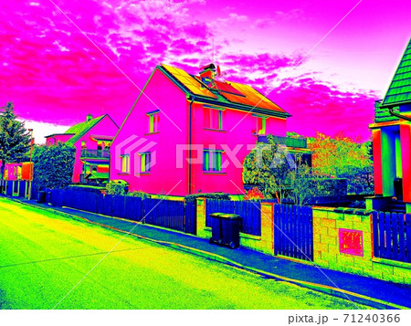 Heat radiation of a large apartment building, measurement of heat losses. Heat radiation of a large apartment building, measurement of heat losses. 71240366