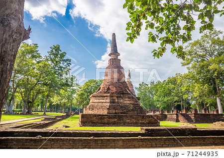 Landmark of old chedi made of ancient bricks in the Kamphaeng Phet Historical Park, Thailand. Landmark of old chedi made of ancient bricks in the Kamphaeng Phet Historical Park, Thailand. 71244935