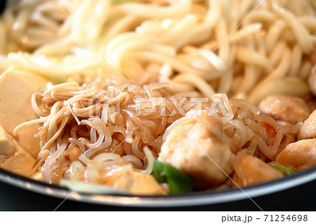 しらたき すき焼きうどん しらたき すき焼きうどん 71254698