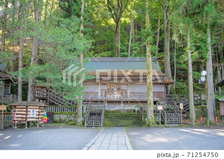 長野県　諏訪大社上社　本宮　勅願殿 71254750