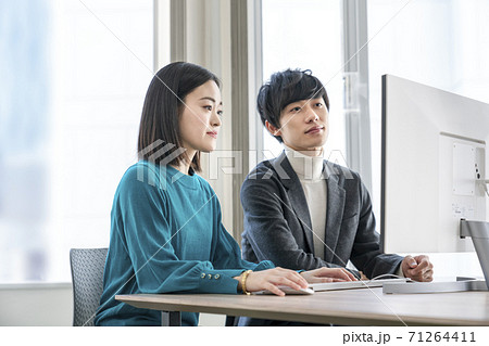 オフィスワーク イメージ オフィスワーク イメージ 71264411