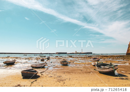 Clear blue sky landscape in Cadiz, Spain Clear blue sky landscape in Cadiz, Spain 71265418