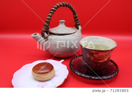 饅頭とお茶 饅頭とお茶 71265803
