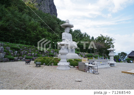 韓国　鬱陵島の仏教寺院 71268540
