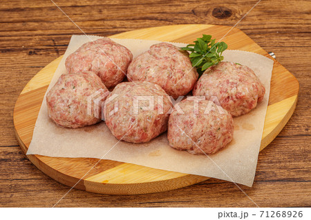 Raw turkey meatball for cooking Raw turkey meatball for cooking 71268926