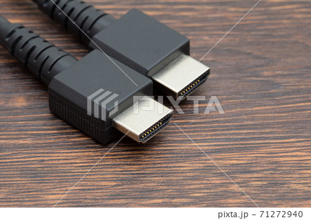 HDMIケーブルタイプA（Type-A）　木目バック 71272940