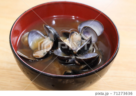 シジミの味噌汁 71273636