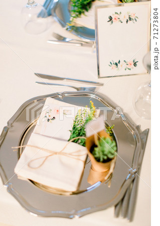 Wedding menu card 71273804