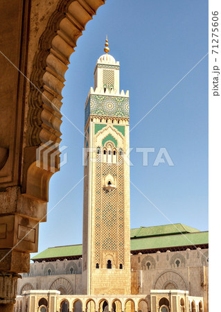 モロッコ、カサブランカのハッサン2世モスク 71275606