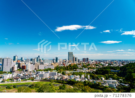 青空の青葉城址と仙台市街 青空の青葉城址と仙台市街 71278376