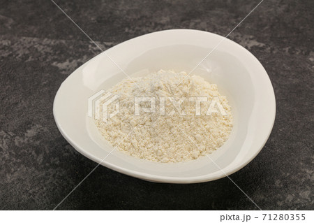 Wheat flour heap in the bowl Wheat flour heap in the bowl 71280355