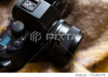 フィルムカメラのレンズと絞り フィルムカメラのレンズと絞り 71283276