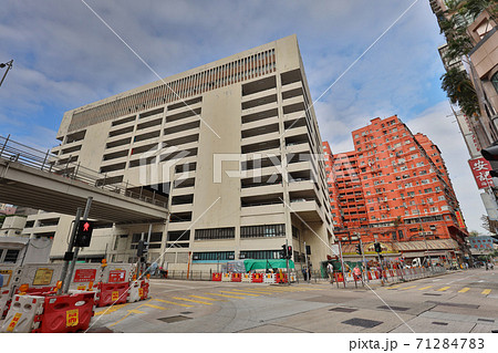 the flyover across Yau ma tei Car Park Building 25 Oct 2020 71284783