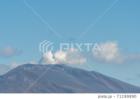 浅間山　火山　噴煙 71289890