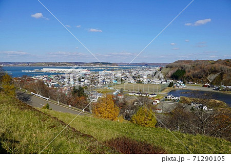 アイカップから望む厚岸市街厚岸漁港 71290105