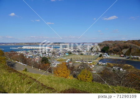 アイカップから望む厚岸市街厚岸漁港 71290109