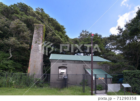 ＜神奈川県＞東京湾の無人島「猿島」の発電施設 71290358