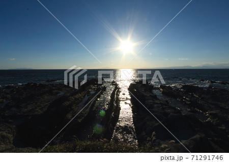 三浦半島　荒崎・潮騒のみち　潮風の丘下 71291746