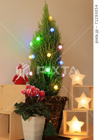 クリスマスイメージ 71293054