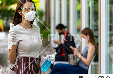 New normal waitress with social distancing queue New normal waitress with social distancing queue 71299125