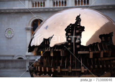 Sphere Within Sphere, Dublin, Ireland Sphere Within Sphere, Dublin, Ireland 71300640