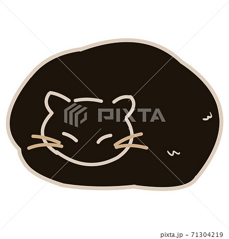 丸まった1匹の黒猫 71304219