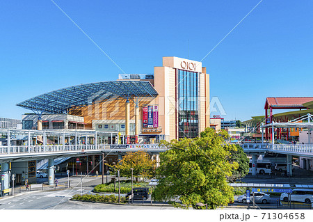 【神奈川県】海老名駅前に広がるビナウォークの街並み 71304658