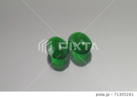 翡翠（Jades） 71305281