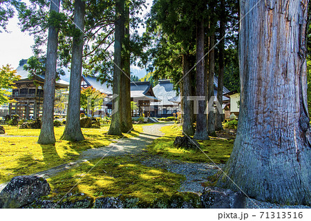 白馬長谷寺(ちょうこくじ) 白馬長谷寺(ちょうこくじ) 71313516