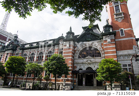 横浜市開港記念会館の建物の景色 71315019