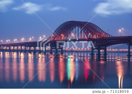 夜景 川 漢江 71318059