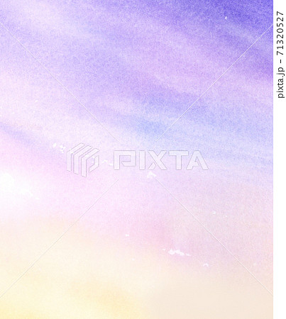 紫ピンク黄色のきれいな空 水彩画のイラスト素材