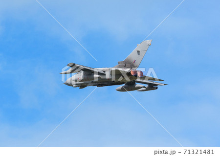 イギリス空軍トーネードGR.4のアフターバーナー 71321481