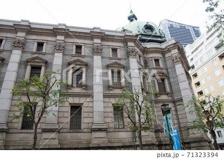 旧横浜正金銀行の建物の景色 71323394