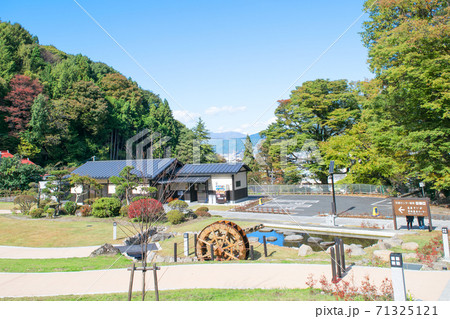 長野県 諏訪大社上社 前宮水眼広場 長野県 諏訪大社上社 前宮水眼広場 71325121