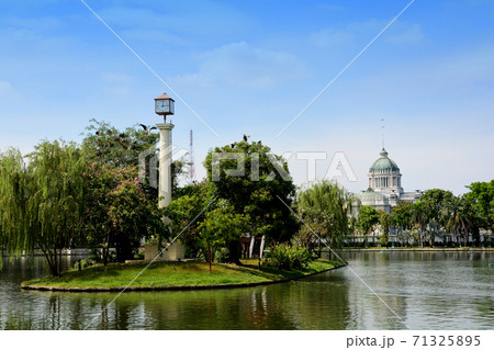 Beautiful architecural of the Ananta Samakhom Throne Hall (now closed), view from Dusit zoo (now closed) 71325895