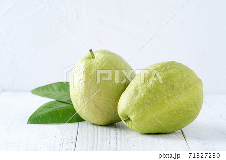 グアバ 赤色 赤 71327230