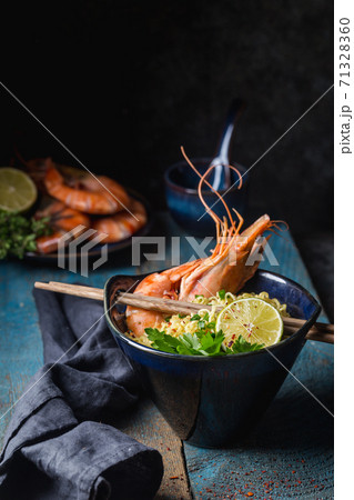 A bowl of Chinese noodles A bowl of Chinese noodles 71328360