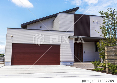 建物＿新築住宅、デザイン住宅、玄関、アプローチ 71332769