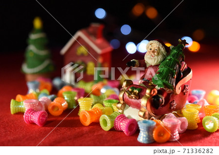 サンタ ツリー クリスマス サンタ ツリー クリスマス 71336282