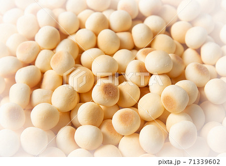 たくさんのボーロ お菓子 卵ボーロ たくさんのボーロ お菓子 卵ボーロ 71339602