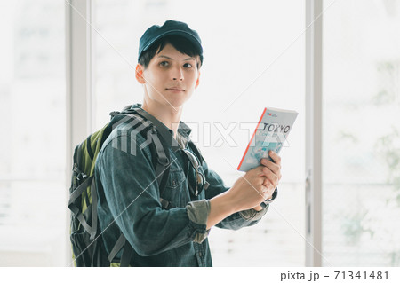 inbound tourist inbound tourist 71341481