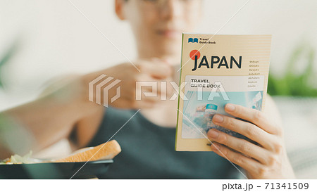inbound tourist inbound tourist 71341509