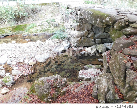 大寧寺川にかかる盤石橋の川下 71344982