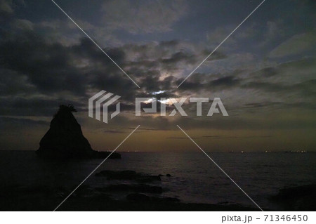 富浦海岸 法華崎遊歩道 海と月 月の道 富浦海岸 法華崎遊歩道 海と月 月の道 71346450