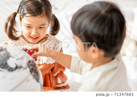子供 女の子 学習 71347683