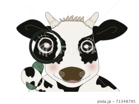 むしめがねでのぞく牛 71348795