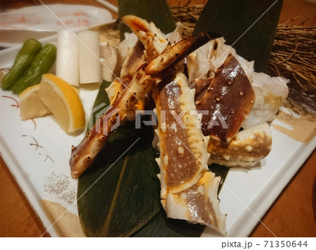焼き蟹(焼く前) 焼き蟹(焼く前) 71350644
